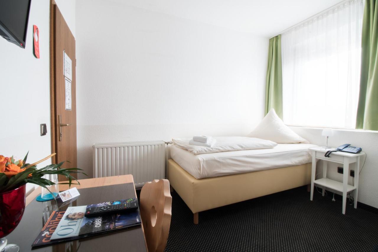 Hotel Zum Eisenhammer Oberhausen  Exterior foto
