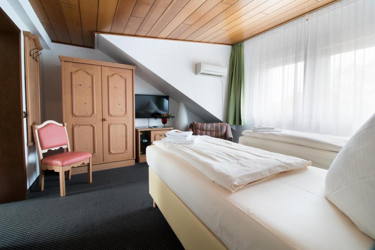 Hotel Zum Eisenhammer Oberhausen  Exterior foto